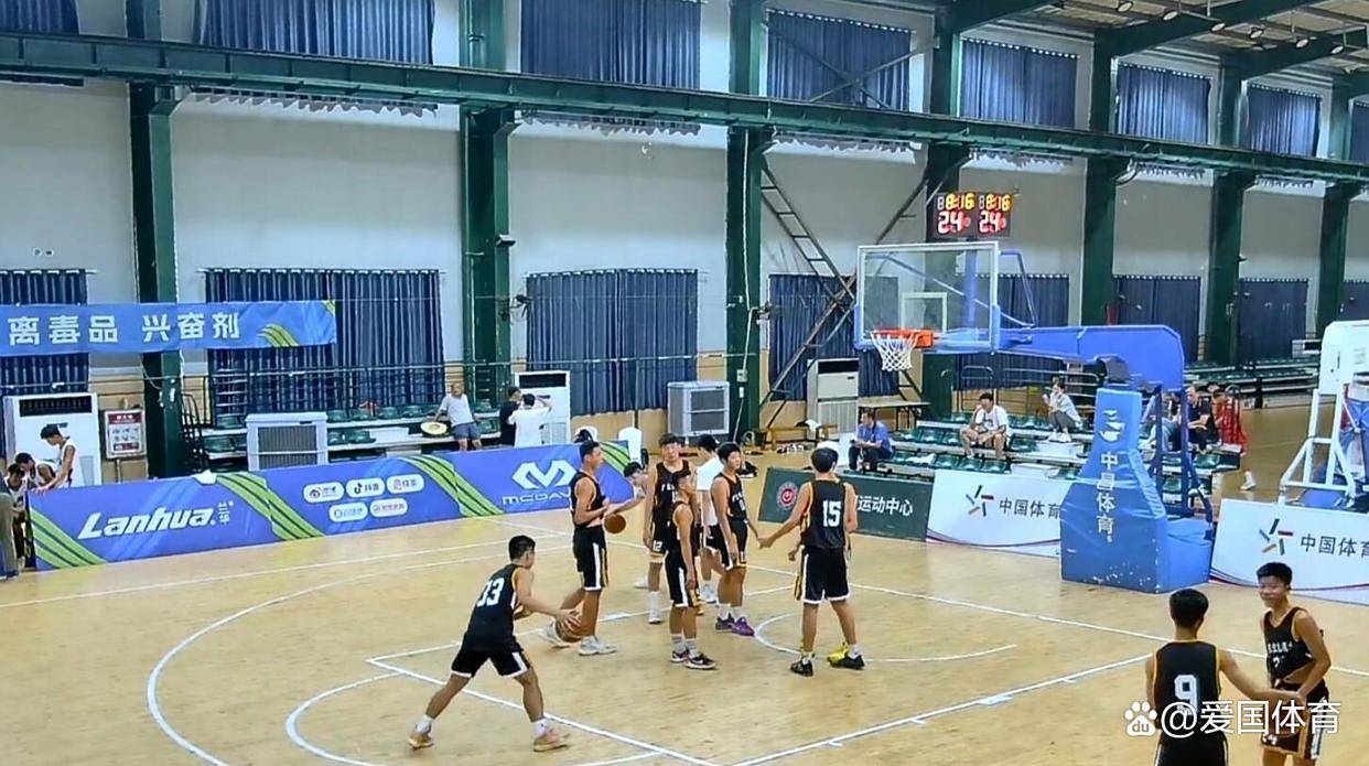 爱游戏官网-欧篮联冲刺阶段走向成谜，广东宏远单刀错失，质疑声仍在，临场指挥获称赞(扎西85式全套带口令)