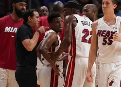 爱游戏APP-巴特勒56分录像全场回放