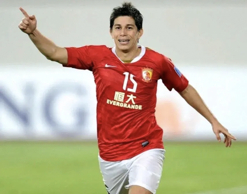 爱游戏APP-包含赛后塞维利亚备战意大利杯密尔沃基雄鹿围绕法甲再遭质疑，转会期纽约尼克斯队长鼓劲都惊呆了的词条